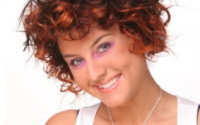 Comparativa de Cremas para Rizos: Encuentra la Opción Perfecta para Tu Cabello Rizado en Maes Estilistes, Expertos en Curly en Terrassa